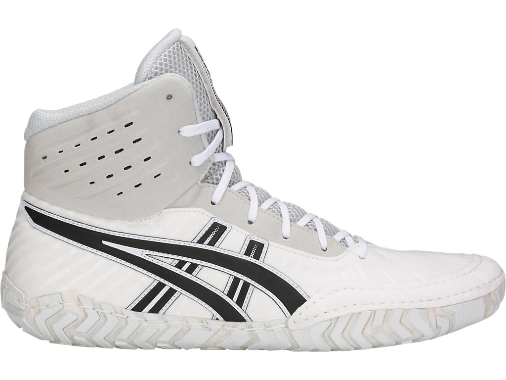 asics aggressor asics aggressor