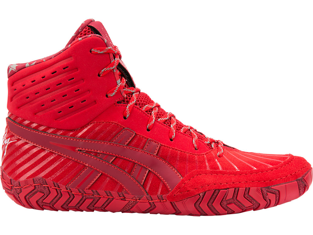 asics aggressor asics aggressor
