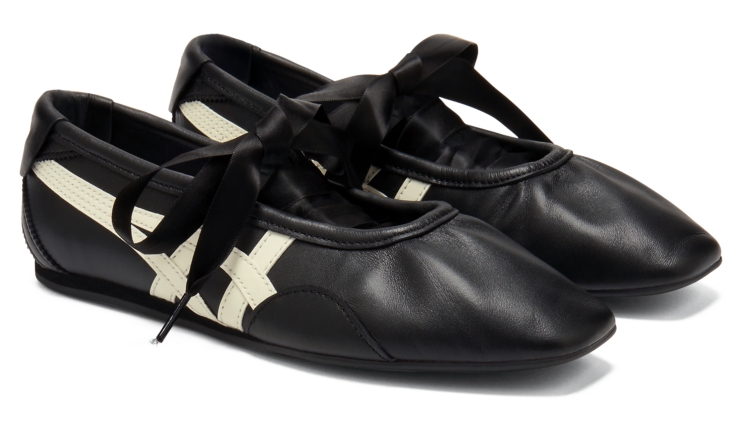 Asics Shoe 7