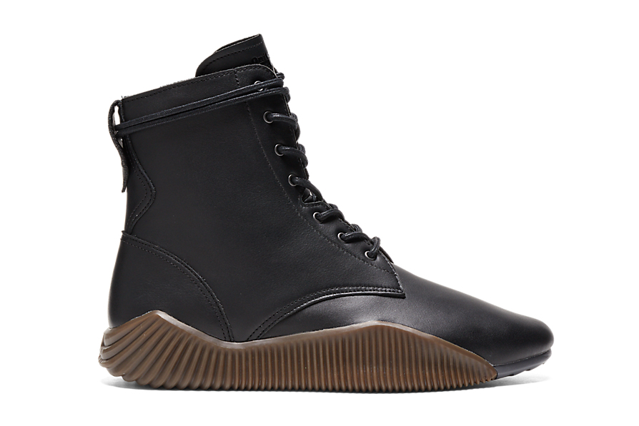 ACROMOUNT BOOT