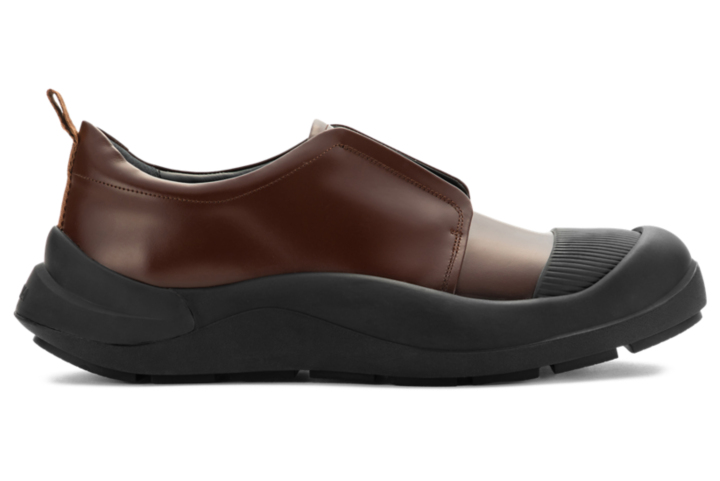 WIGURVE SLIP-ON