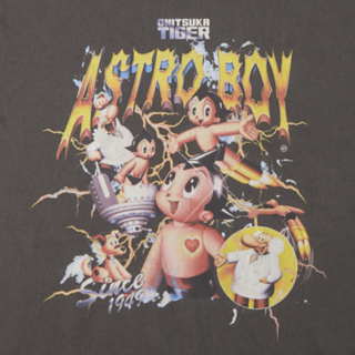 OVERSIZED GRAPHIC TEE