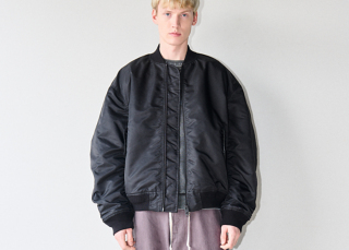 BOMBER JACKET | Onitsuka Tiger Official Website