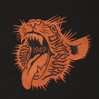 OVERSIZED GRAPHIC TEE | Onitsuka Tiger Official Website