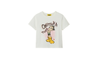 WOMEN'S GRAPHIC TEE