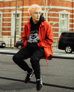 SWEAT HOODIE