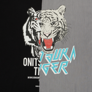GRAPHIC TEE