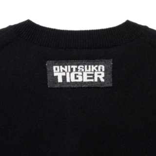 LONG SLEEVED KNIT TOP 3
