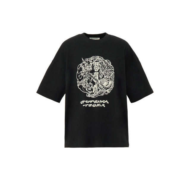 GRAPHIC TEE